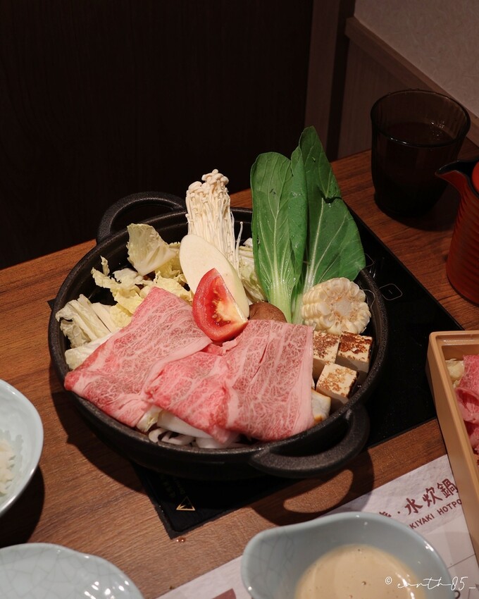 [ 台北美食 ] 牛喜 壽喜燒•水炊鍋-中山新開幕個人和牛壽