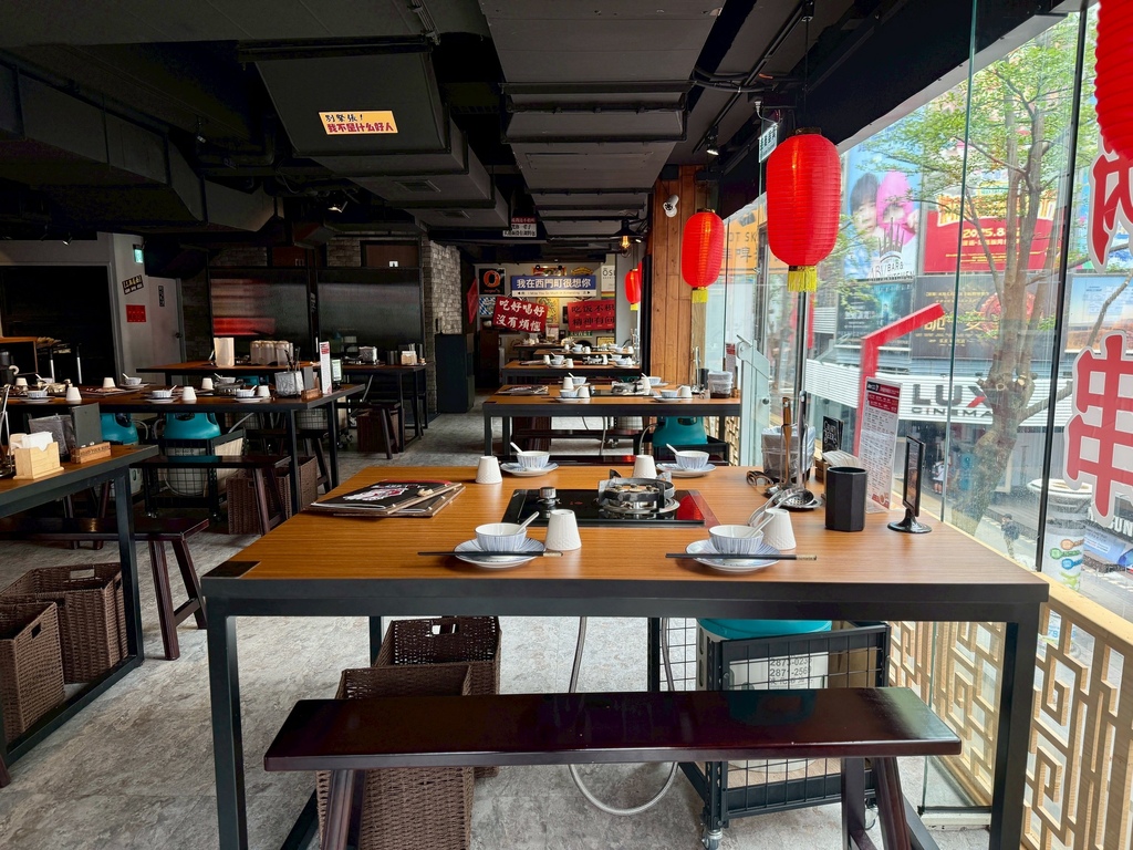 ABV Bar %26; Kitchen串串啤酒館 餐廳環境 (4).jpg