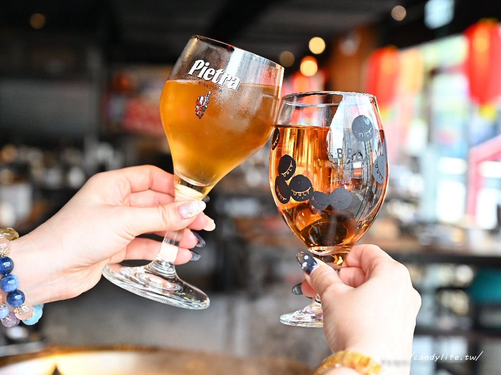 ABV串串啤酒館|台北西門宵夜場推薦!麻辣串串結合重慶江湖菜,營業至凌晨三點! - 糖糖's 享食生活