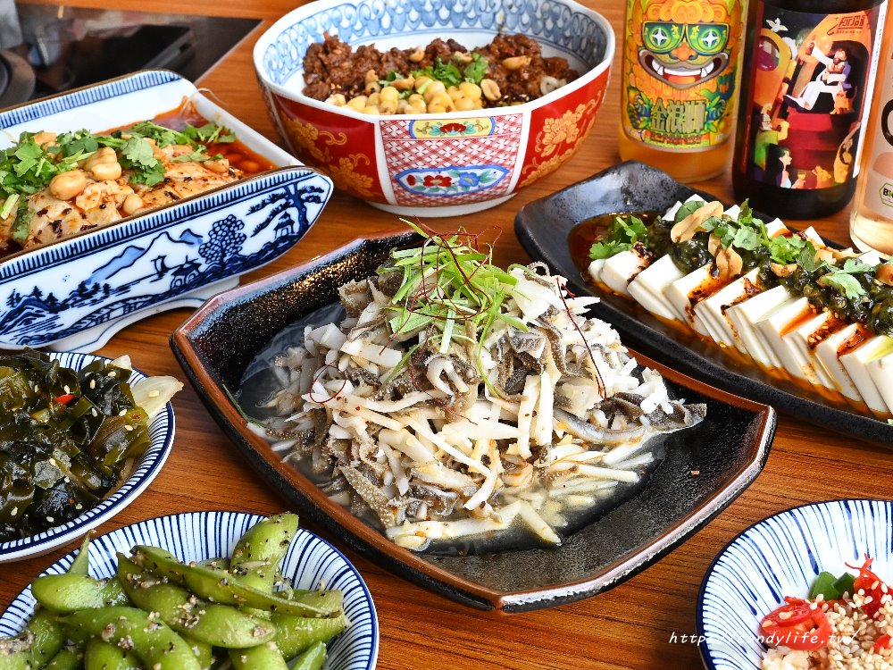 ABV串串啤酒館|台北西門宵夜場推薦!麻辣串串結合重慶江湖菜,營業至凌晨三點! - 糖糖's 享食生活