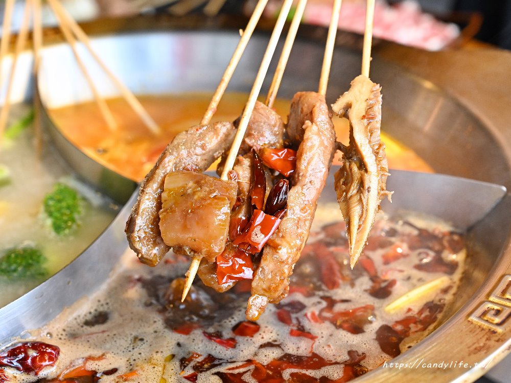 ABV串串啤酒館|台北西門宵夜場推薦!麻辣串串結合重慶江湖菜,營業至凌晨三點! - 糖糖's 享食生活