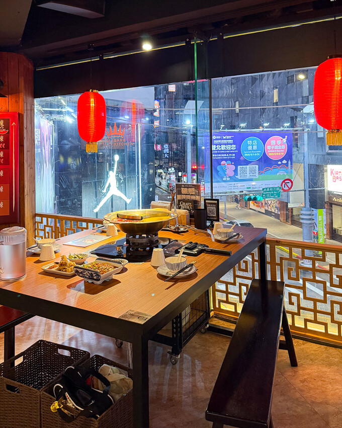 台北市萬華區西門火鍋推薦|ABV 串串啤酒館:重慶串串、自助涮料、精釀啤酒 - 安妮 Anny