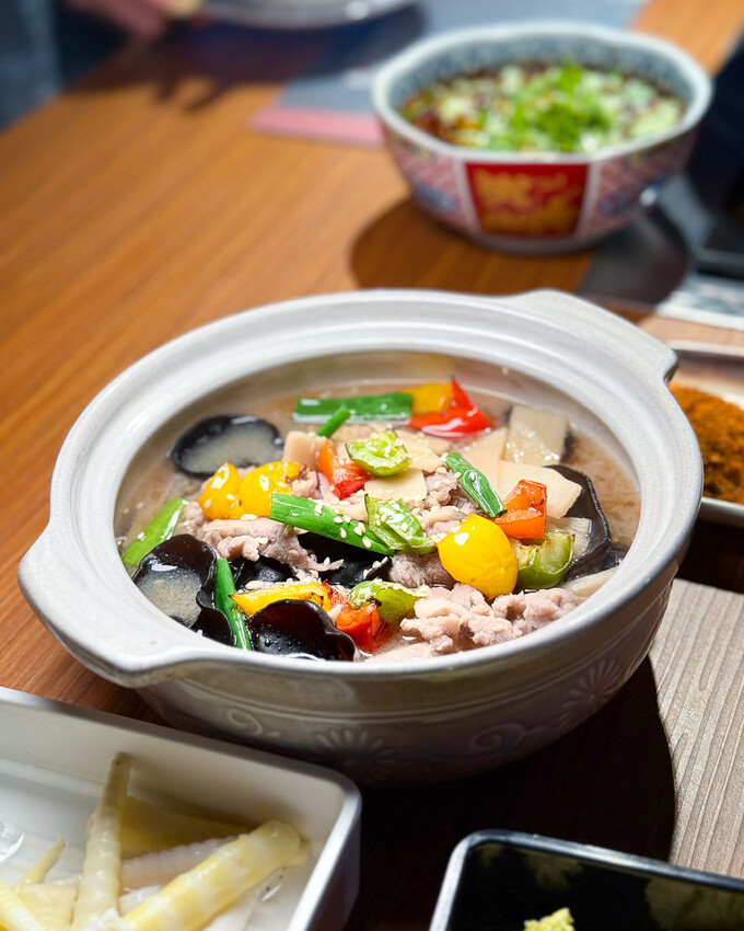 台北市萬華區西門火鍋推薦|ABV 串串啤酒館:重慶串串、自助涮料、精釀啤酒 - 安妮 Anny