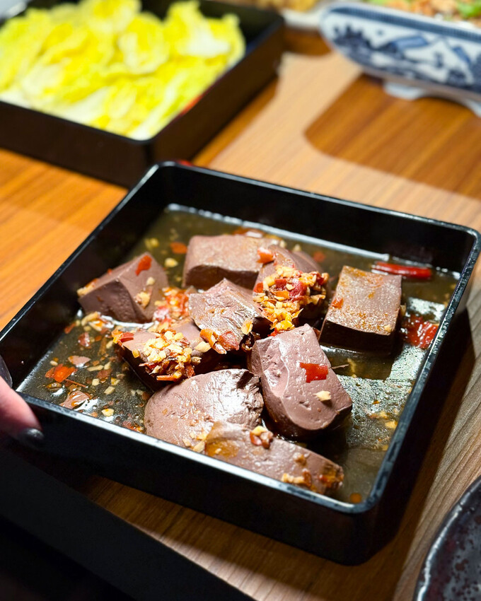 台北市萬華區西門火鍋推薦|ABV 串串啤酒館:重慶串串、自助涮料、精釀啤酒 - 安妮 Anny