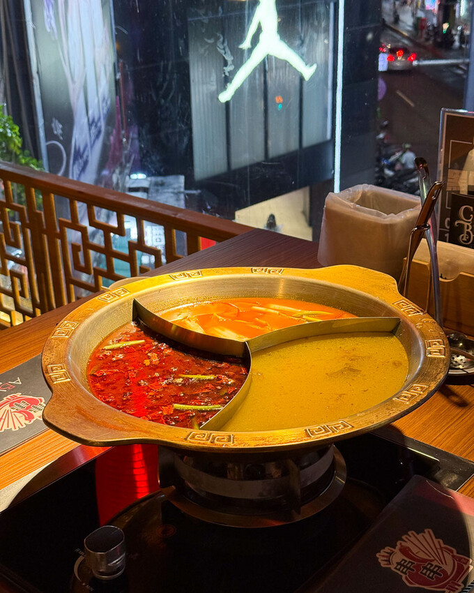 台北市萬華區西門火鍋推薦|ABV 串串啤酒館:重慶串串、自助涮料、精釀啤酒 - 安妮 Anny