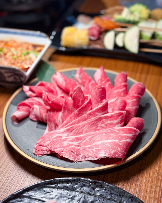 台北市萬華區西門火鍋推薦|ABV 串串啤酒館:重慶串串、自助涮料、精釀啤酒 - 安妮 Anny