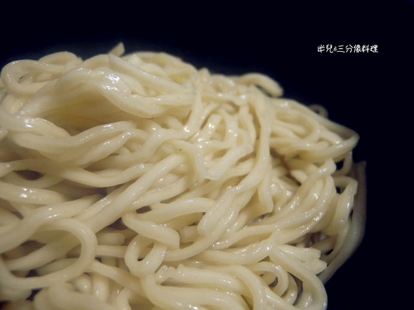 兄弟麵館（網路門市）：[宅配‧方便料理] 兄弟麵館 份量超大 極品牛肉麵 雞蓉蛋醬麵 魚卵乾麵 中晚餐大大滿足!