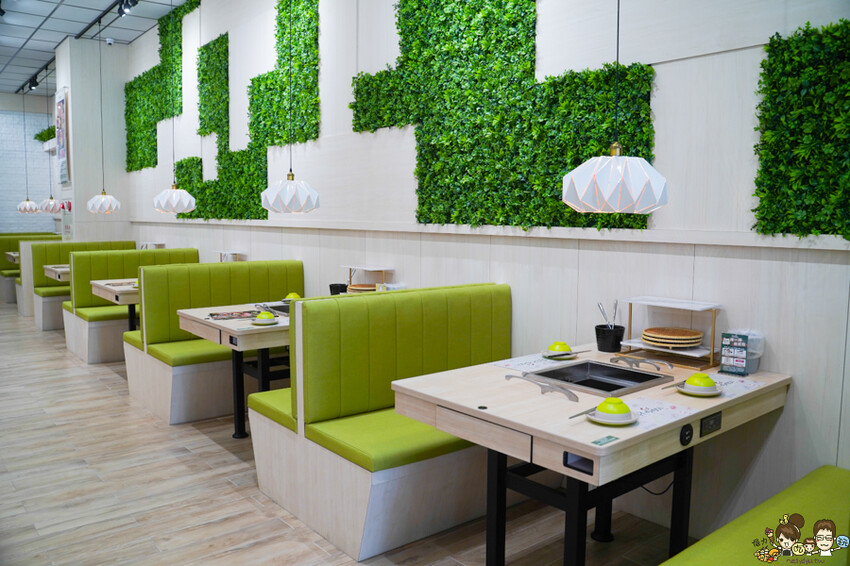 最狂肉肉無限放題、超萌星野牛奶熊泡湯、50種食材自助吧、熟食冰淇淋飲品都不能少 X 星野肉肉鍋 高雄五甲公園店 - 跟著尼力吃喝玩樂＆親子生活