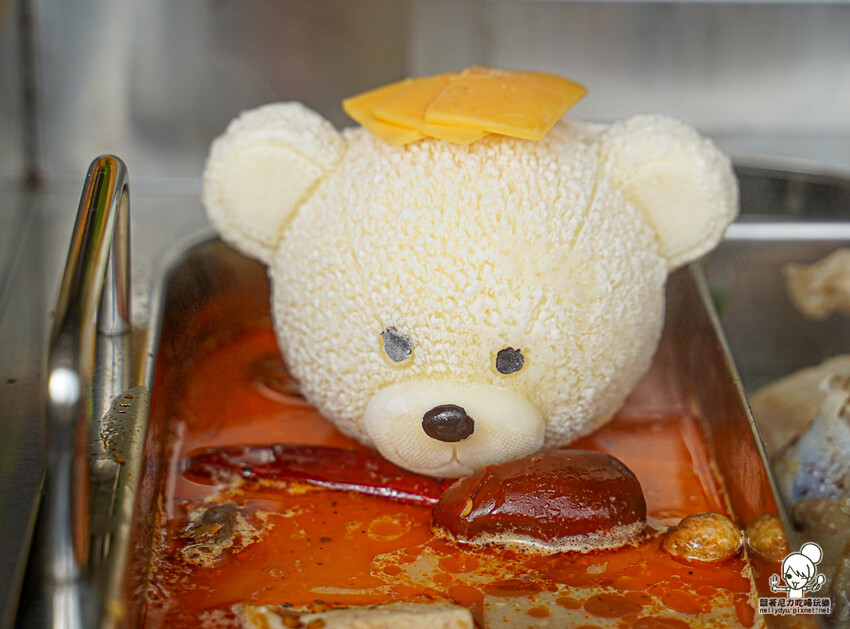 最狂肉肉無限放題、超萌星野牛奶熊泡湯、50種食材自助吧、熟食冰淇淋飲品都不能少 X 星野肉肉鍋 高雄五甲公園店 - 跟著尼力吃喝玩樂＆親子生活