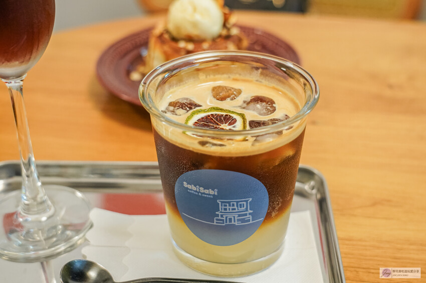花蓮老宅文青咖啡廳:SabiSabi Coffee&Sweets 必點肉桂捲。