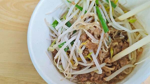 【台北美食】正宗台南意麵|只開三小時的無名麵店!吃了會讚不絕口哦~!