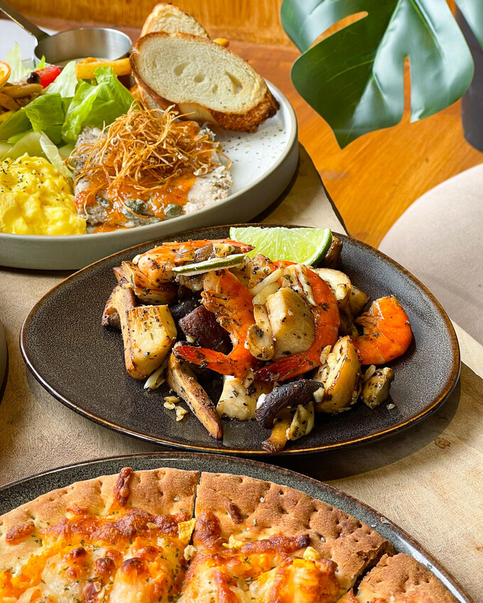 台東縣綠島鄉綠島超美早午餐！特色地瓜披薩、地瓜布蕾，沐嶋 - 安妮 Anny