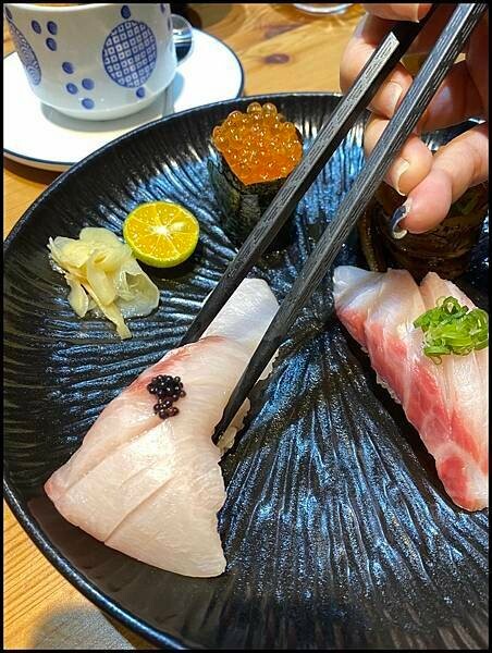 台中南區日式料理推薦！洵首海鮮丼超澎湃，起司壽司寶貝激推。