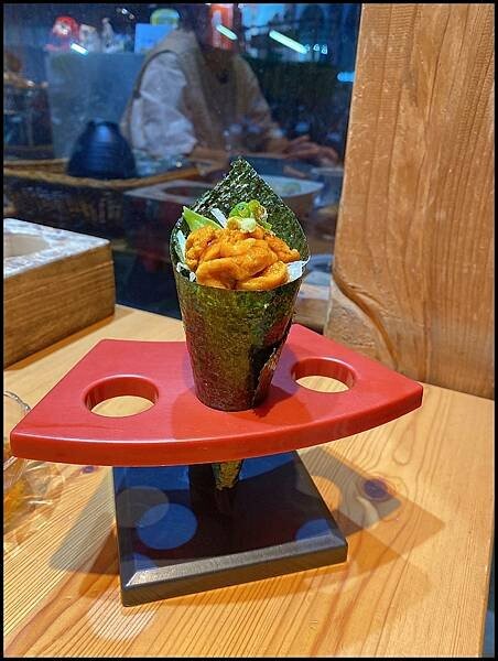 台中南區日式料理推薦！洵首海鮮丼超澎湃，起司壽司寶貝激推。