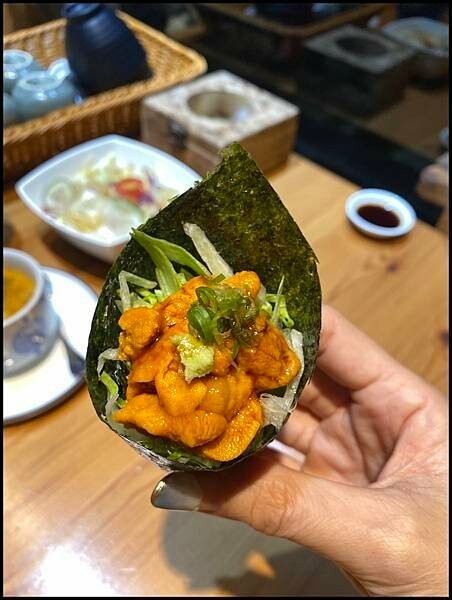 台中南區日式料理推薦！洵首海鮮丼超澎湃，起司壽司寶貝激推。