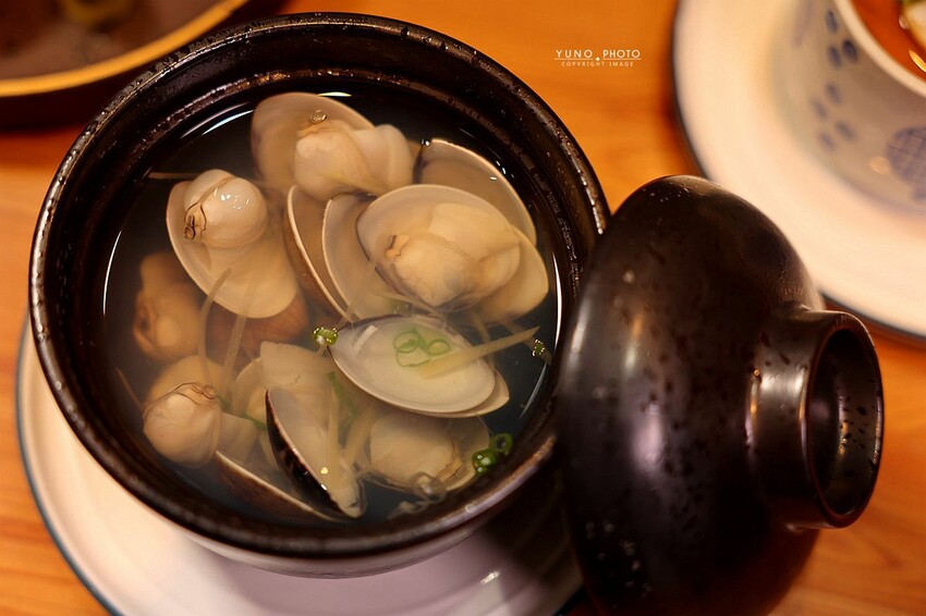 台中南區日式料理推薦！隱身巷弄的洵首日料，主廚手藝一絕，饕客最愛。