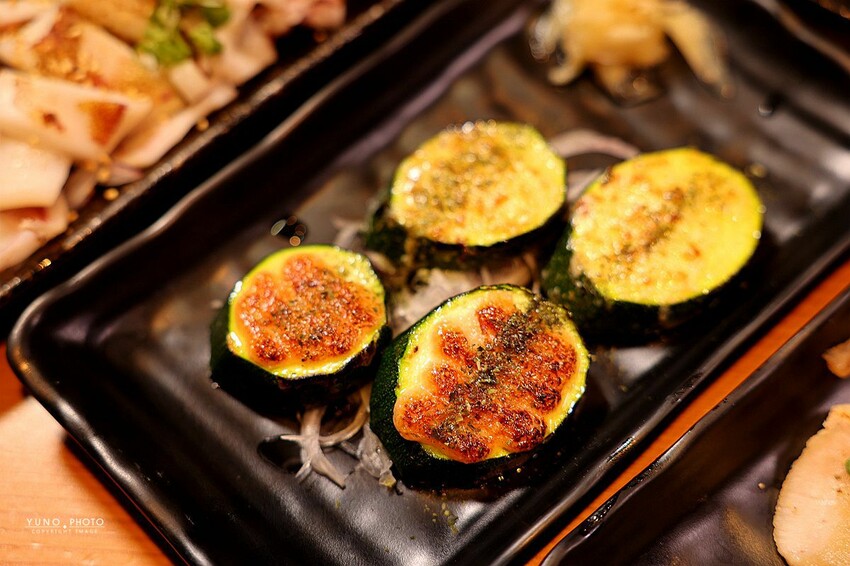 台中南區日式料理推薦！隱身巷弄的洵首日料，主廚手藝一絕，饕客最愛。