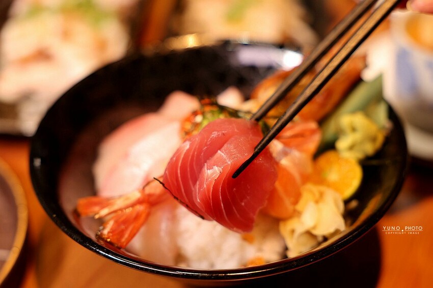 台中南區日式料理推薦！隱身巷弄的洵首日料，主廚手藝一絕，饕客最愛。