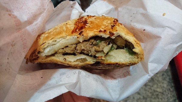 福州世祖胡椒餅(重慶店)：台北~福州世祖胡椒餅(重慶店)~CNN評鑑為台灣十大美食之一~來自饒河夜市的好味道~