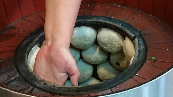 福州世祖胡椒餅(重慶店)：台北~福州世祖胡椒餅(重慶店)~CNN評鑑為台灣十大美食之一~來自饒河夜市的好味道~