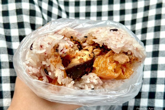 台中市烏日區烏日早咖輕食早餐-買隔壁湯包歡迎來店點杯飲料坐著吃？