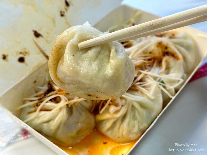 台中市烏日區烏日早咖輕食早餐-買隔壁湯包歡迎來店點杯飲料坐著吃？