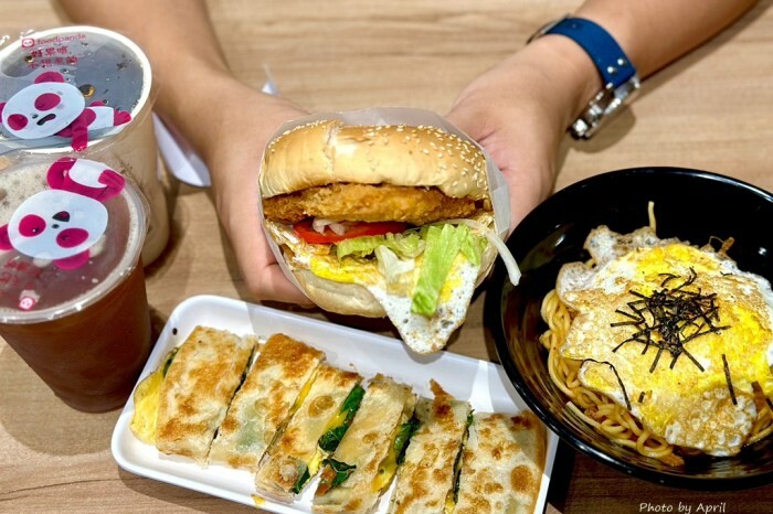 台中市烏日區烏日早咖輕食早餐-買隔壁湯包歡迎來店點杯飲料坐著吃？