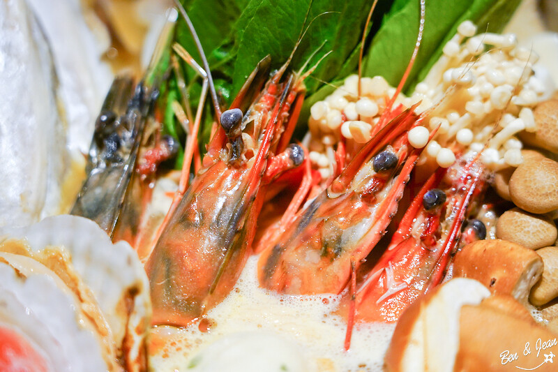 中山站深夜美食！凌舞餐酒館必吃石狩鍋 羊肩排台北完美餐酒聚會。