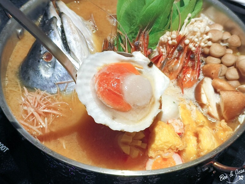 中山站深夜美食！凌舞餐酒館必吃石狩鍋 羊肩排台北完美餐酒聚會。