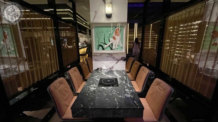 台北市中山區【 條通餐酒館 】隱藏於條通商圈高品質餐酒館，低調奢華的裝潢、美味的無國界創意料理、種類眾多的美酒在這