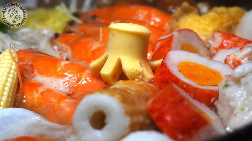 台北市中山區【 條通餐酒館 】隱藏於條通商圈高品質餐酒館，低調奢華的裝潢、美味的無國界創意料理、種類眾多的美酒在這