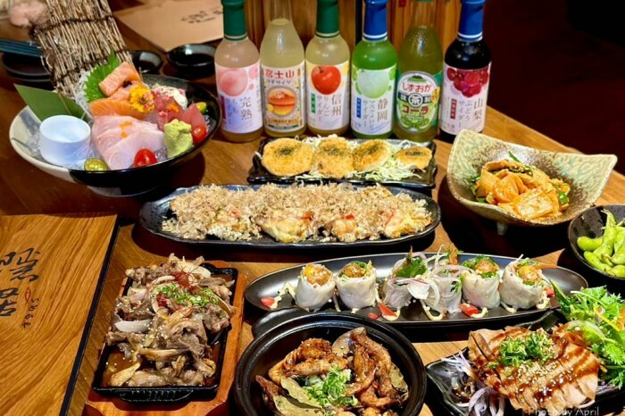 超大碗味增湯免費續！禾山日本料理的綜合生魚片鮮甜又超值。