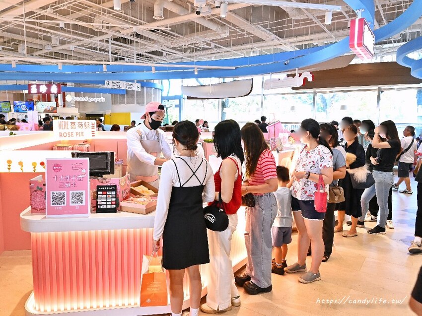 台中人氣甜點進軍台中清水服務區！清水必買伴手禮，人潮不斷，拼盤一次十種口味，還有限定新品開賣 - 糖糖's 享食生活