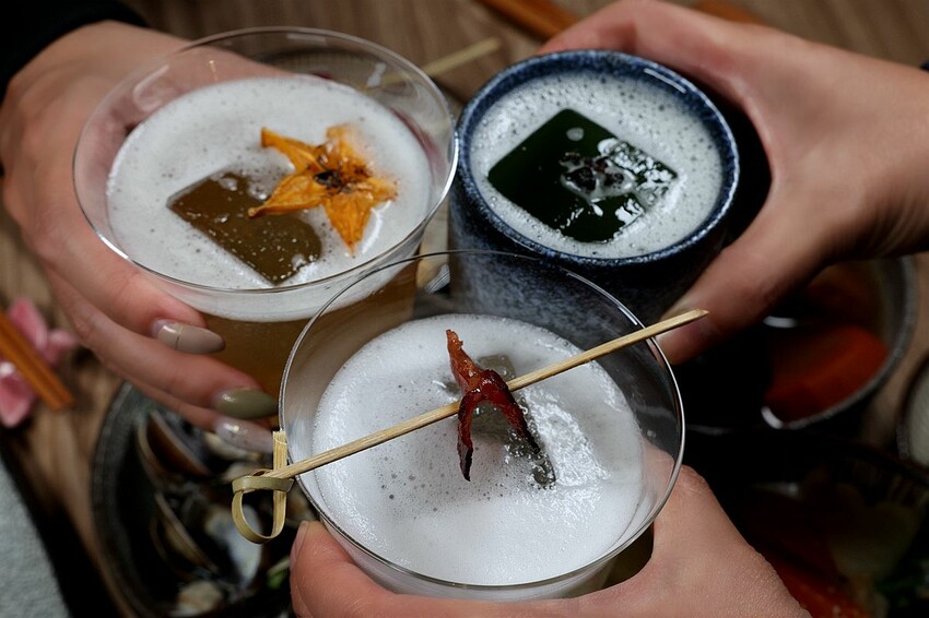 逢甲美食新選擇！酉居小酒館結合日式料理與創意調酒，感受北海道熱情