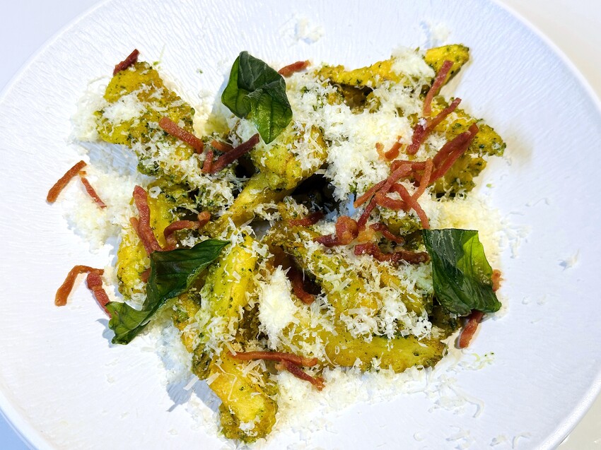 【點八粵 台北忠孝店】超人氣港式餐廳插旗台北!品嚐港式茶點和 【點八粵 台北忠孝店】超人氣港式餐廳插旗台北!品嚐港式茶點和