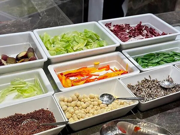 信義區吃到飽必吃！台北君悅酒店凱菲屋松露燉飯、爐烤牛排吃到飽。