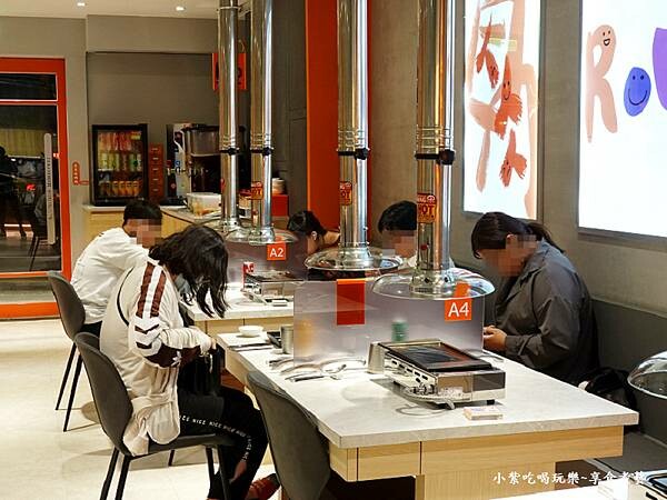 肉民聚集所桃園店-用餐環境 (1).jpg