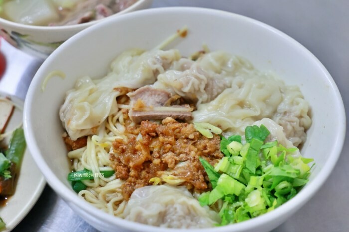 彰化員林日式美食推薦！両国爆厚5公分豬排定食超浮誇，肉控吃貨必收。