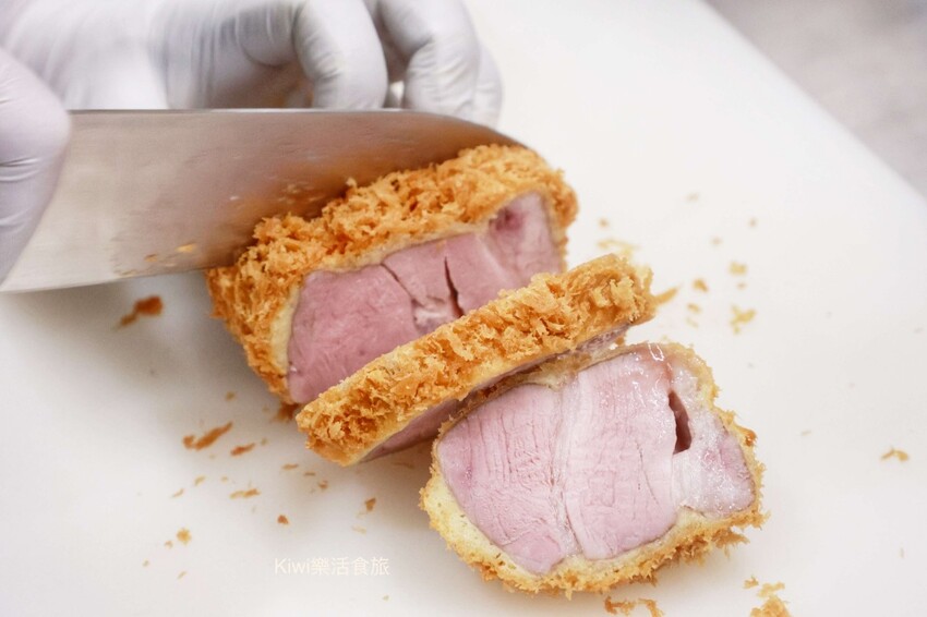 彰化員林日式美食推薦！両国爆厚5公分豬排定食超浮誇，肉控吃貨必收。