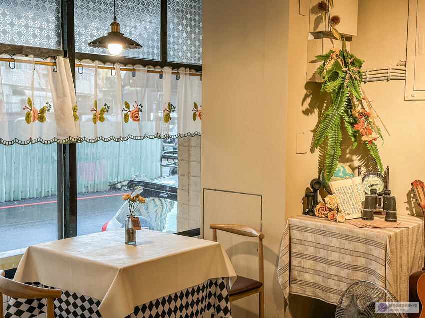 桃園巷弄內台南味!吹南風台南蝦仁飯 南洋叻沙麵,昭和復古風超吸睛。