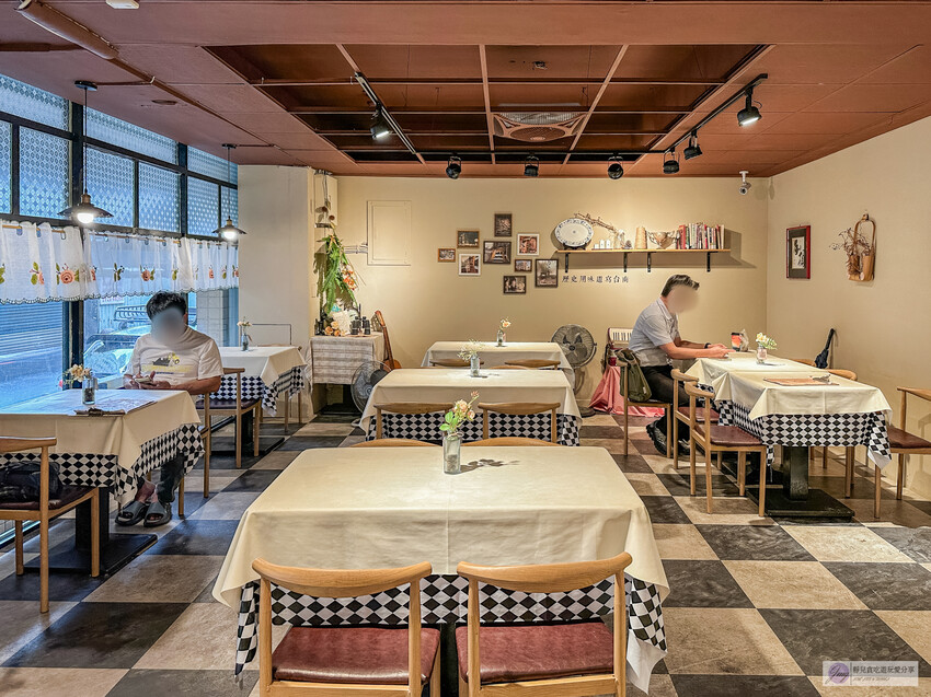 桃園巷弄內台南味!吹南風台南蝦仁飯 南洋叻沙麵,昭和復古風超吸睛。