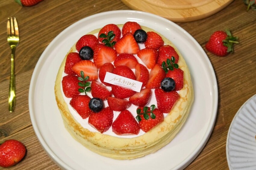 初茉制甜室|草莓控快衝~雲林人氣老宅甜點店草莓季登場,享受每一口的酸甜好滋味! - 肉依小姐吃什麼