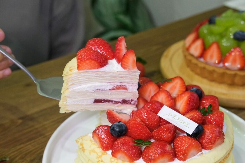 初茉制甜室|草莓控快衝~雲林人氣老宅甜點店草莓季登場,享受每一口的酸甜好滋味! - 肉依小姐吃什麼