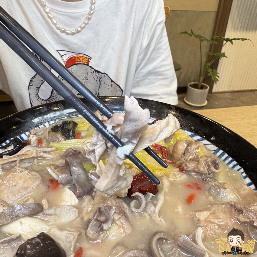 新竹縣竹北市新竹獨家！一個人也可以享用胡椒豬肚雞X藤椒酸菜魚！內用還有飲料及藜麥白飯吃到飽！-跟著踢小米吃喝玩樂趣