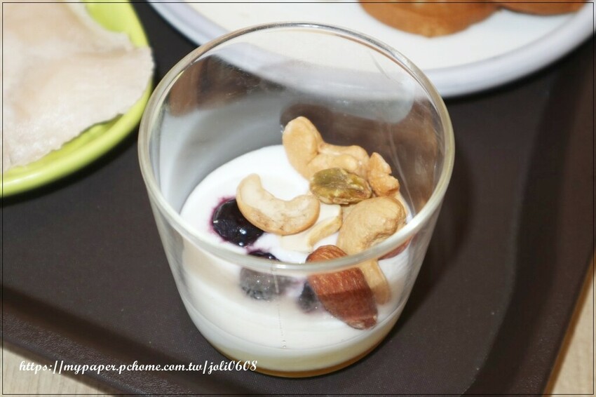 桃園市桃園區【純翠Pure Veggies】桃園藝文店~桃園美食推薦 桃園藝文特區舒食早午餐、綠拿鐵