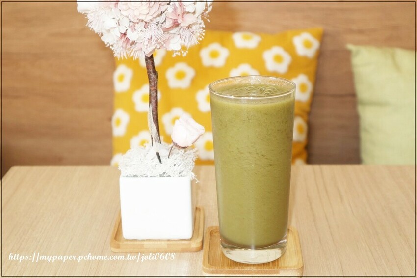 桃園市桃園區【純翠Pure Veggies】桃園藝文店~桃園美食推薦 桃園藝文特區舒食早午餐、綠拿鐵