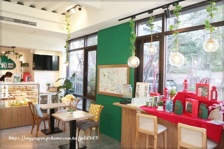 桃園市桃園區【純翠Pure Veggies】桃園藝文店~桃園美食推薦 桃園藝文特區舒食早午餐、綠拿鐵