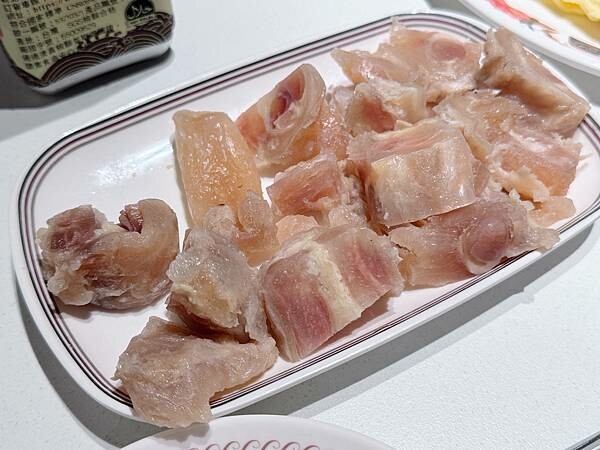 中山區麻辣鍋推薦！無雙號麻辣火鍋，復古情懷搭配招牌水鴨血必嚐