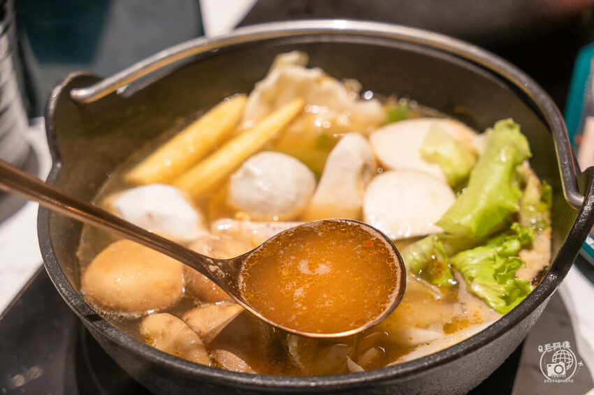 台中太平火鍋推薦「爽爽涮涮鍋」吃到飽超佛心價格，湯底 肉品選擇超多。