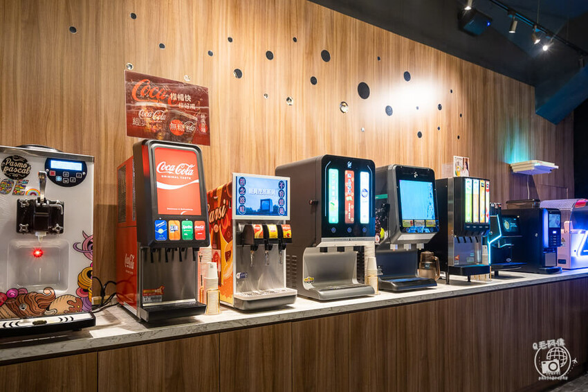 台中太平火鍋推薦「爽爽涮涮鍋」吃到飽超佛心價格，湯底 肉品選擇超多。